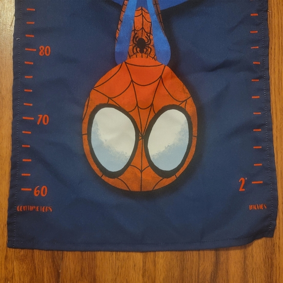 Jay Franco Marvel Spiderman Friendly Neighbour Growth Chart - Picture 2 of 4